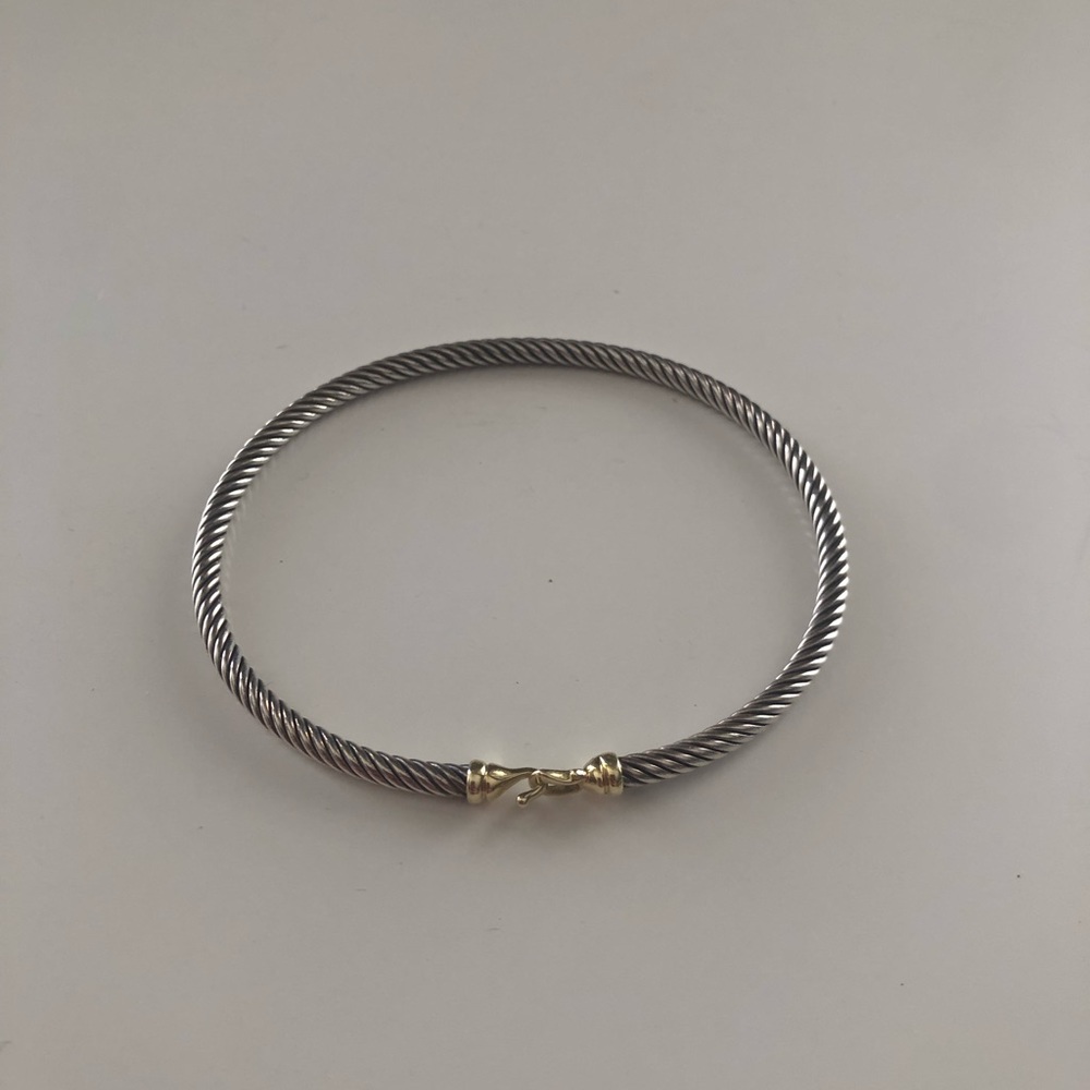 David Yurman 3mm Buckle Bangle bracelet